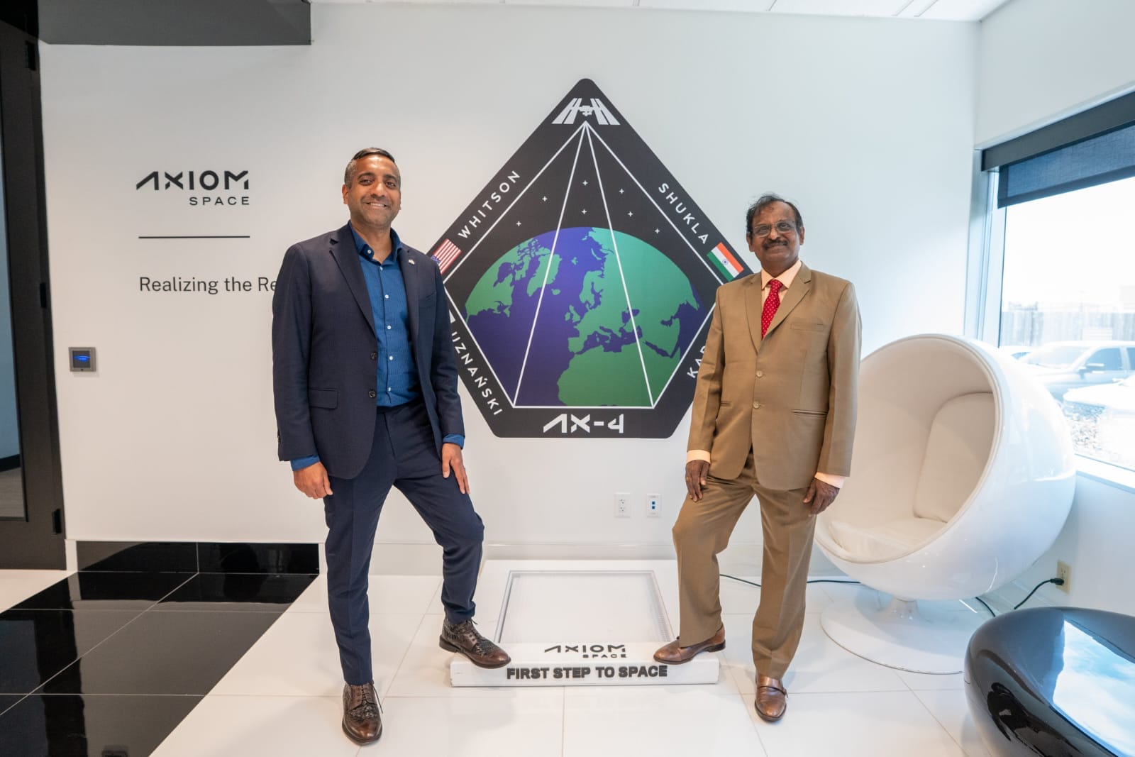 ISRO chief Dr V Narayanan is standing alongside the CEO of Axiom Space, Tejpaul Bhatia. ISRO chief Dr V Narayanan is standing alongside the CEO of Axiom Space, Tejpaul Bhatia.